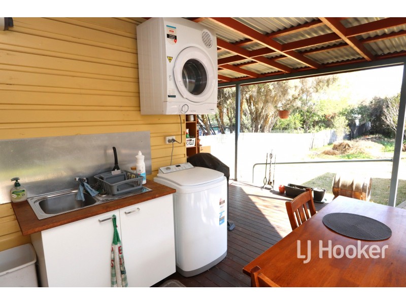 6B Rosslyn Street, Inverell NSW 2360