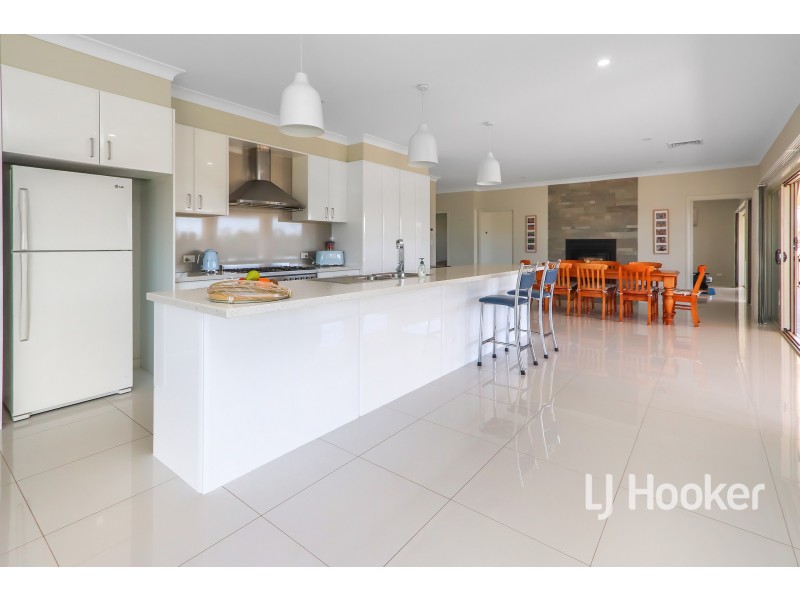 37 Talbragar Close, Inverell NSW 2360