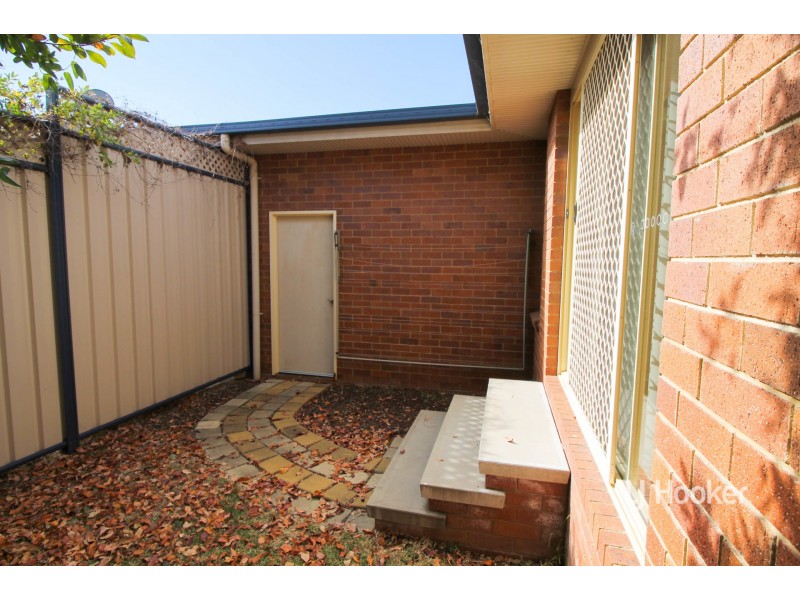 2B Crestview Place, Inverell NSW 2360
