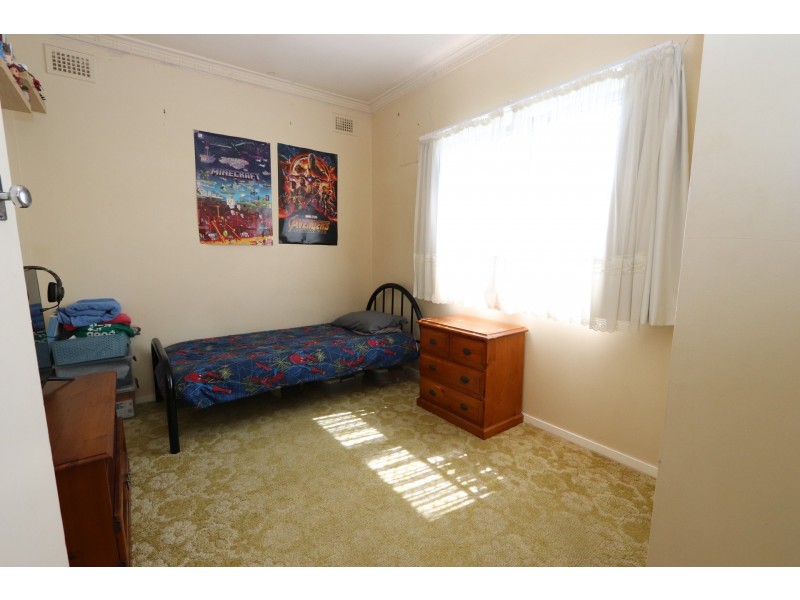 72 Moore Street, Inverell NSW 2360