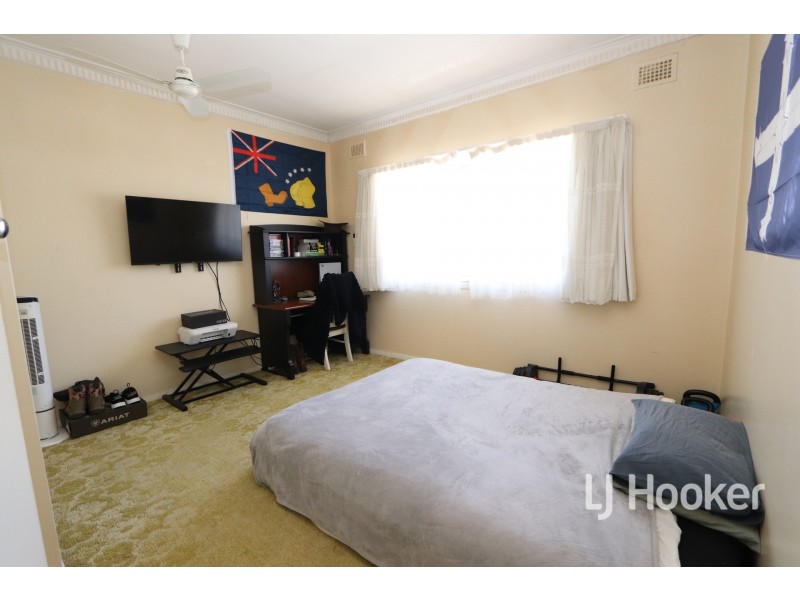 72 Moore Street, Inverell NSW 2360