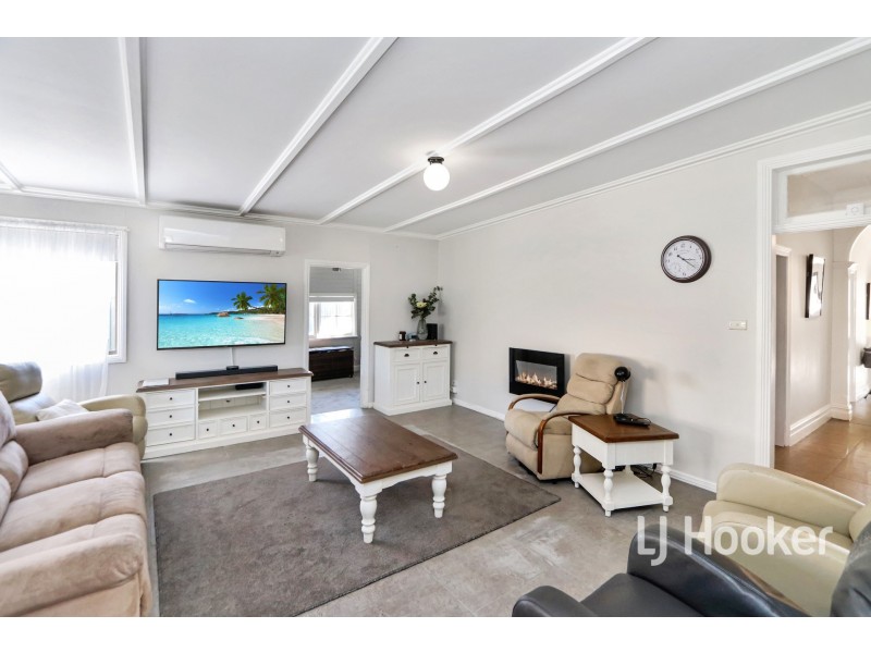 25 Rivers Street, Inverell NSW 2360