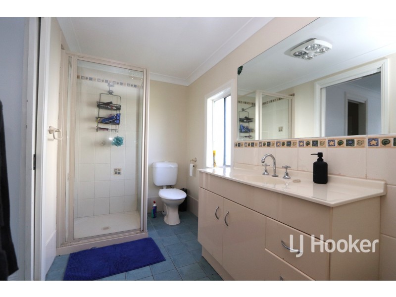 42 Urabatta Street, Inverell NSW 2360