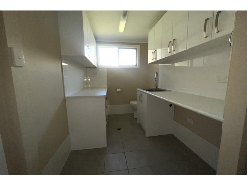 38 May Street, Inverell NSW 2360