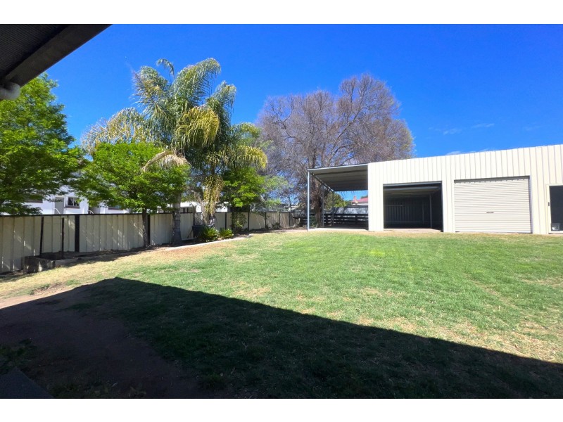 38 May Street, Inverell NSW 2360