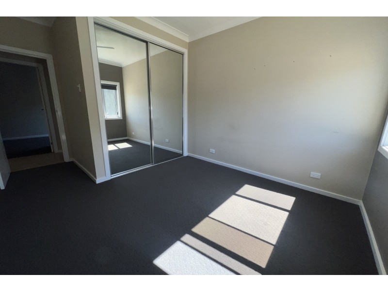 38 May Street, Inverell NSW 2360