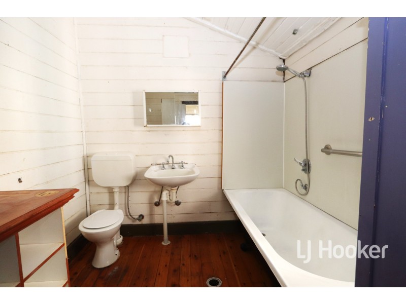 1 Ross Street, Inverell NSW 2360