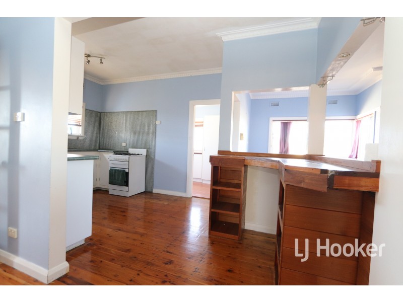 64 Bennett Street, Inverell NSW 2360