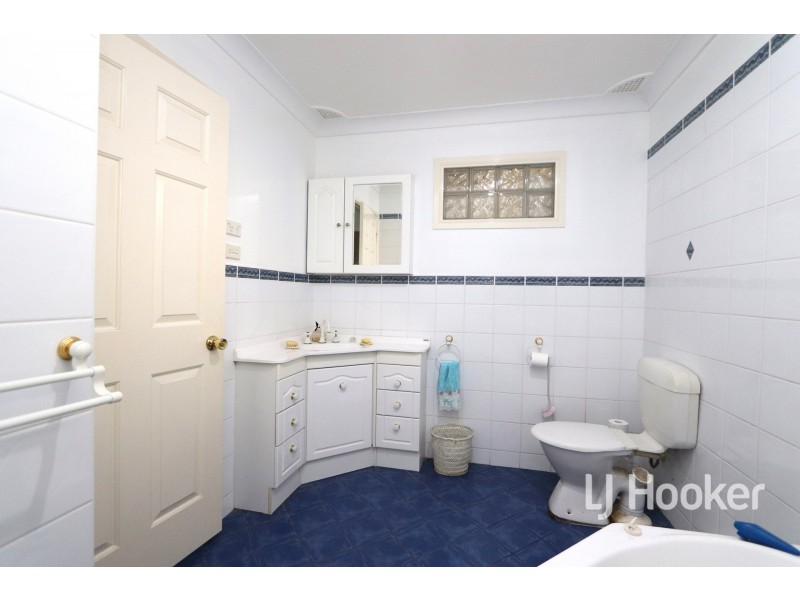 16 Woodland Avenue, Inverell NSW 2360