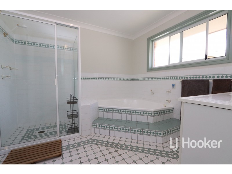 85 Gordon Street, Inverell NSW 2360