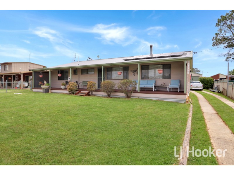 36 Ruby Street, Inverell NSW 2360