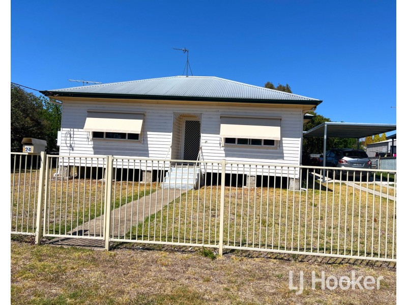 24 Gilchrist Street, Inverell NSW 2360