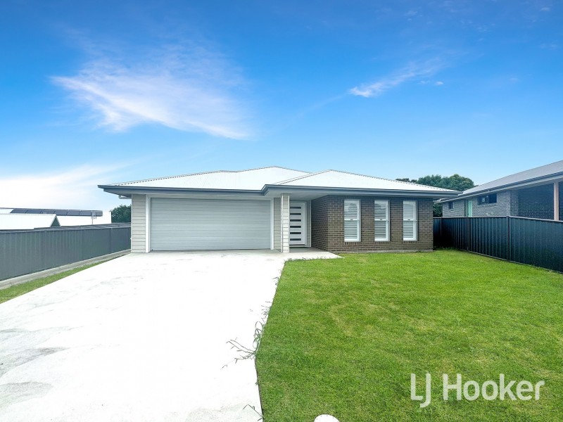 4 Parkland Close, Inverell NSW 2360