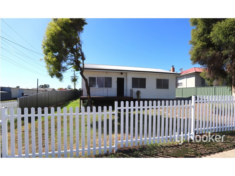 143 Brae Street, Inverell NSW 2360