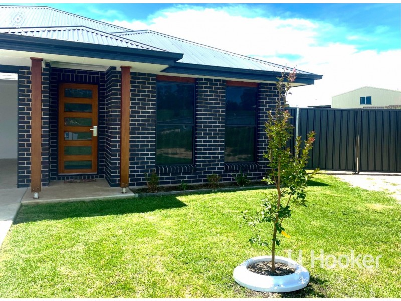 64 Mather Street, Inverell NSW 2360