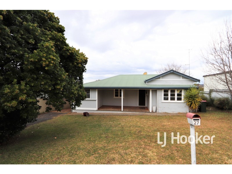 27 King Street, Inverell NSW 2360