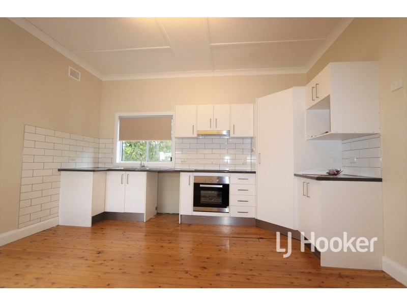 27 King Street, Inverell NSW 2360