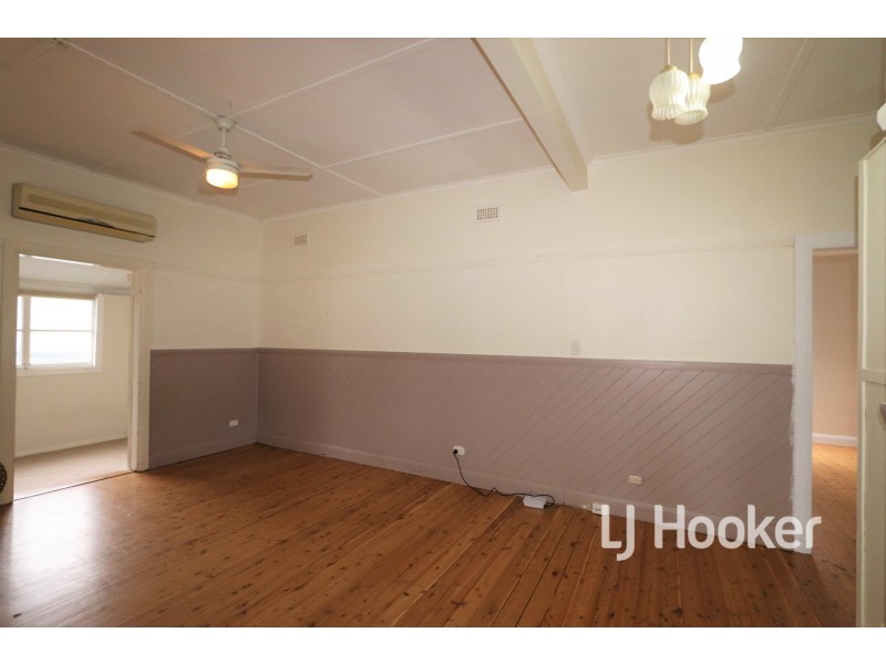 27 King Street, Inverell NSW 2360