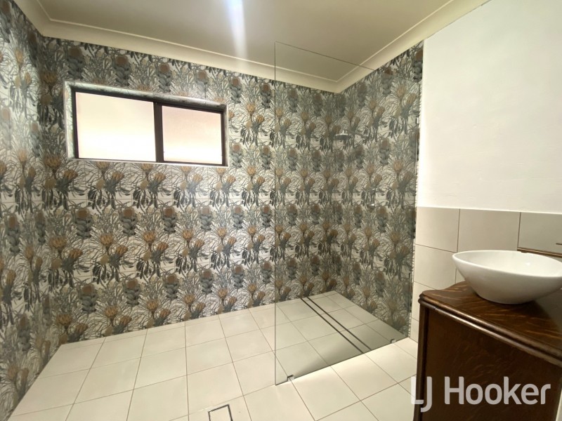 83 Ditzells Drive, Inverell NSW 2360
