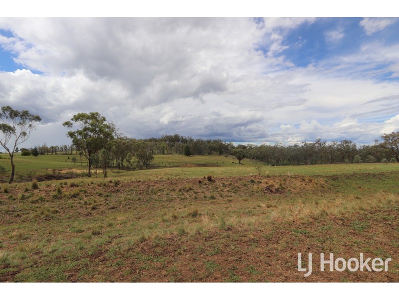 83 Ditzells Drive, Inverell NSW 2360