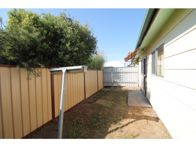 2/44 MacIntyre Street, Inverell NSW 2360