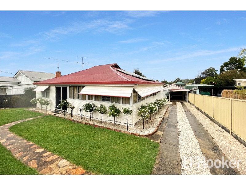 18 Rosslyn Street, Inverell NSW 2360