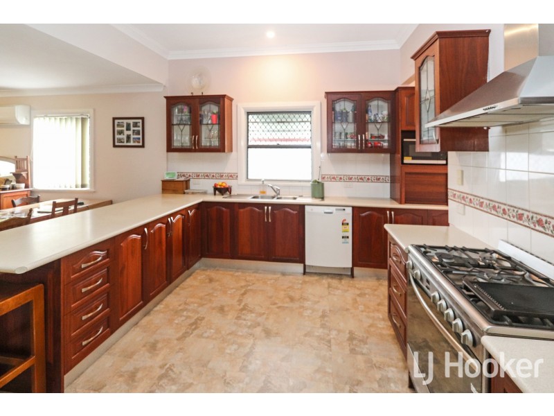 18 Rosslyn Street, Inverell NSW 2360