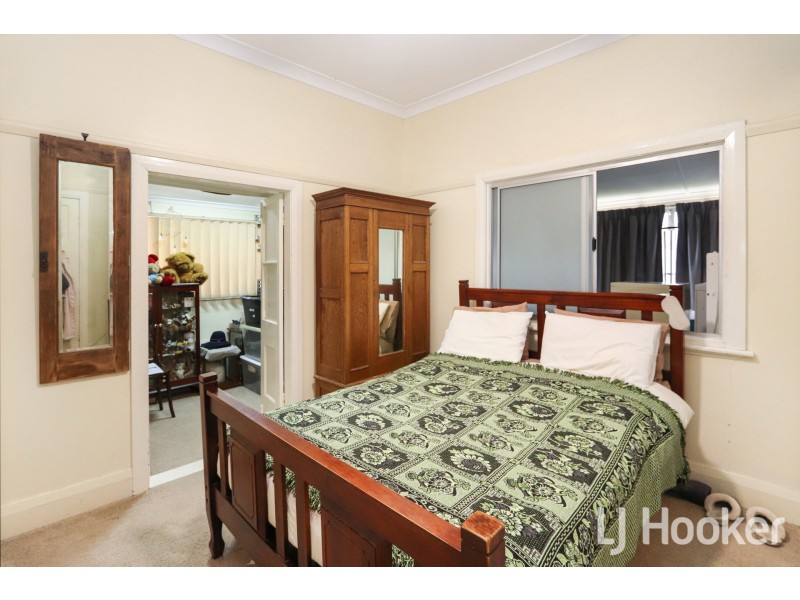 18 Rosslyn Street, Inverell NSW 2360
