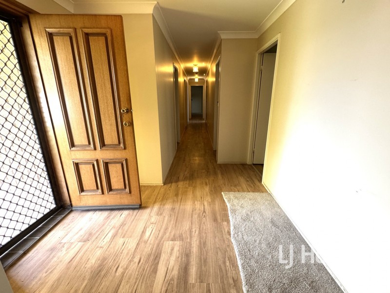 14 Sequoia Place, Inverell NSW 2360