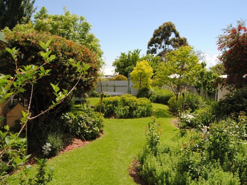15 Chisholm Street, Inverell NSW 2360