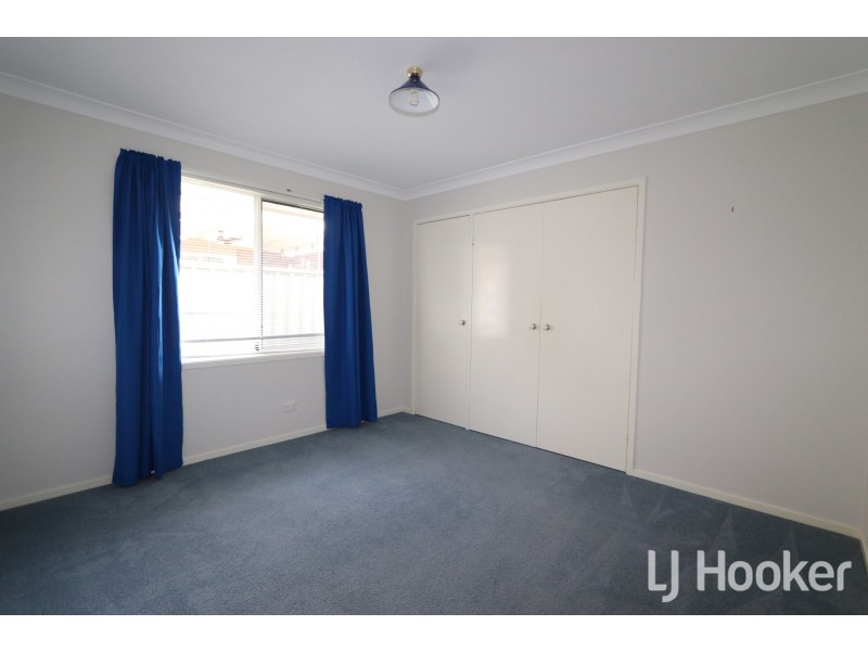 16 Miles Street, Inverell NSW 2360