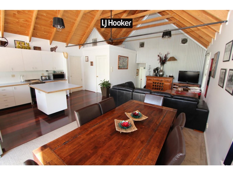 53 Urabatta Street, Inverell NSW 2360