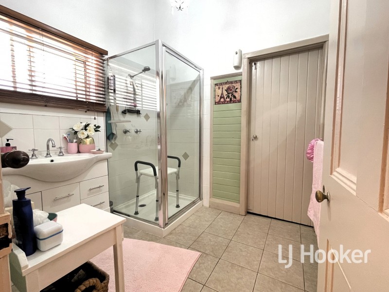 12 Wallangra Street, Delungra NSW 2403