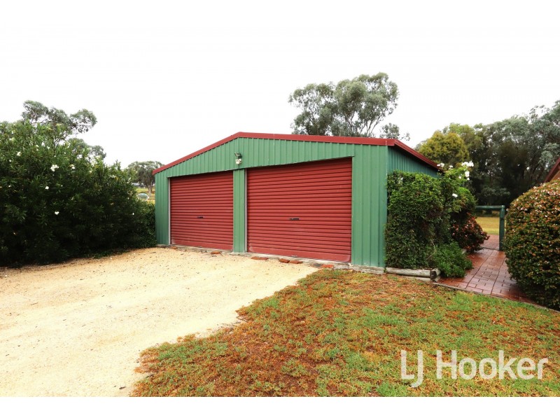 20 Bimbadeen Drive, Inverell NSW 2360