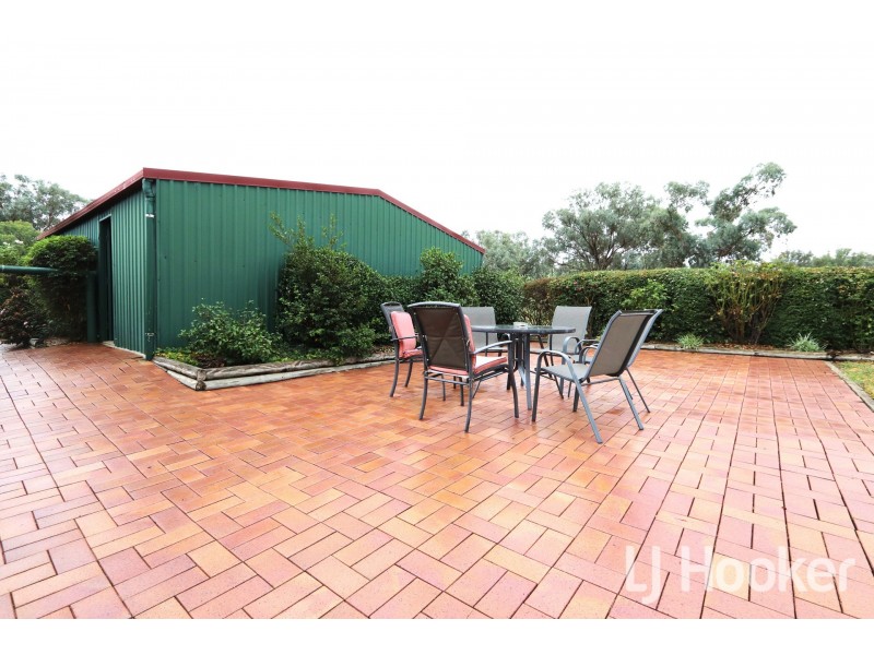 20 Bimbadeen Drive, Inverell NSW 2360
