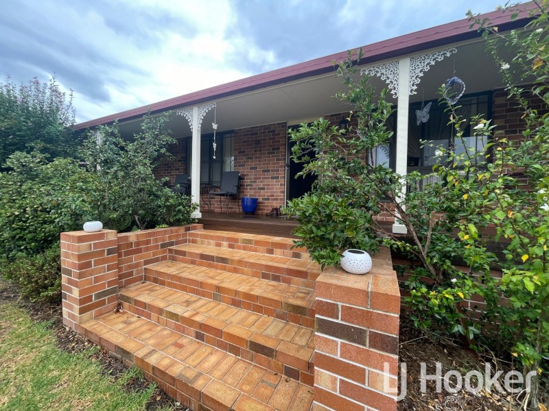 20 Bimbadeen Drive, Inverell NSW 2360