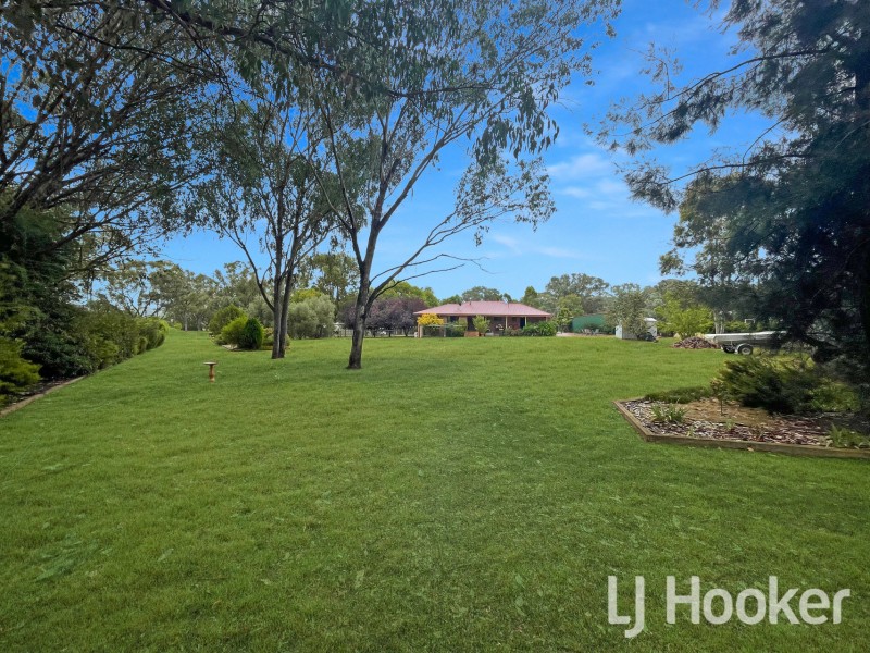 20 Bimbadeen Drive, Inverell NSW 2360