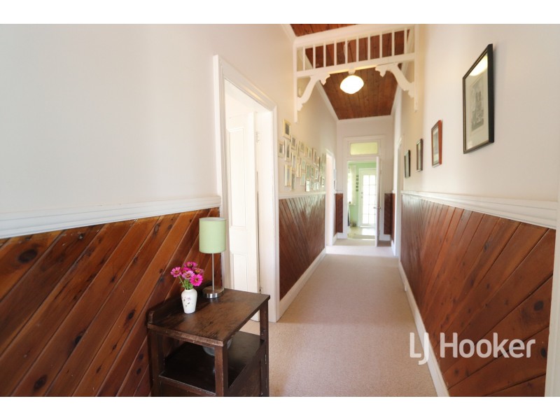 25 Granville Street, Inverell NSW 2360