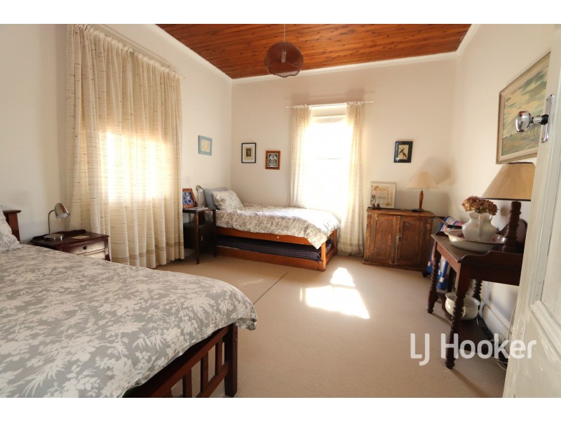 25 Granville Street, Inverell NSW 2360