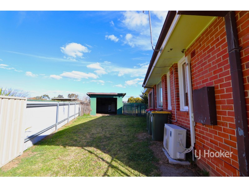 22 Cunningham Place, Inverell NSW 2360