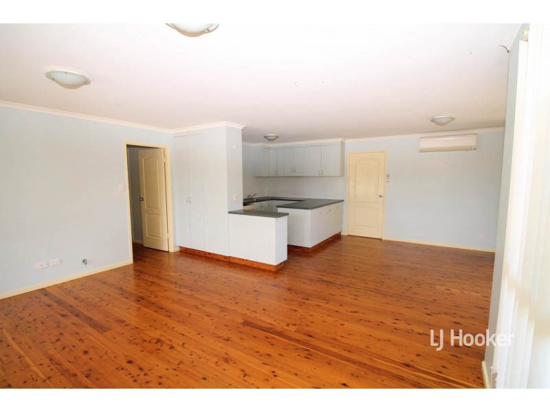 2B Crestview Place, Inverell NSW 2360