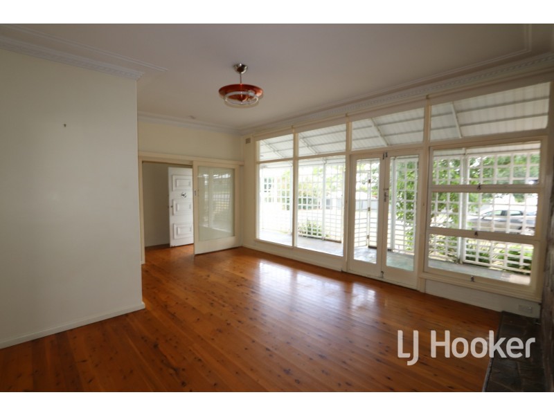 17 Shirley Street, Inverell NSW 2360