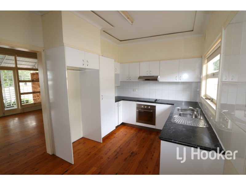 17 Shirley Street, Inverell NSW 2360