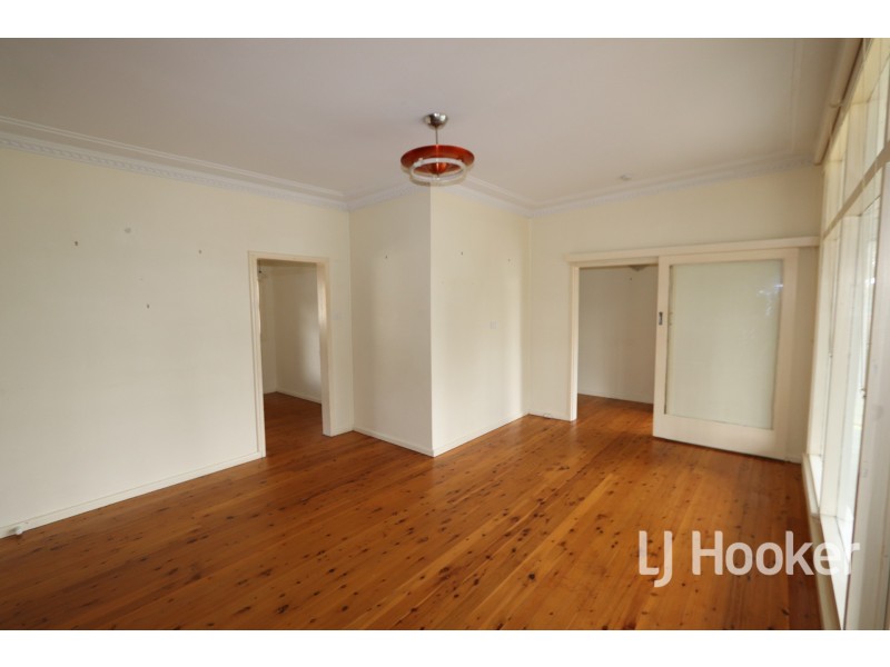 17 Shirley Street, Inverell NSW 2360