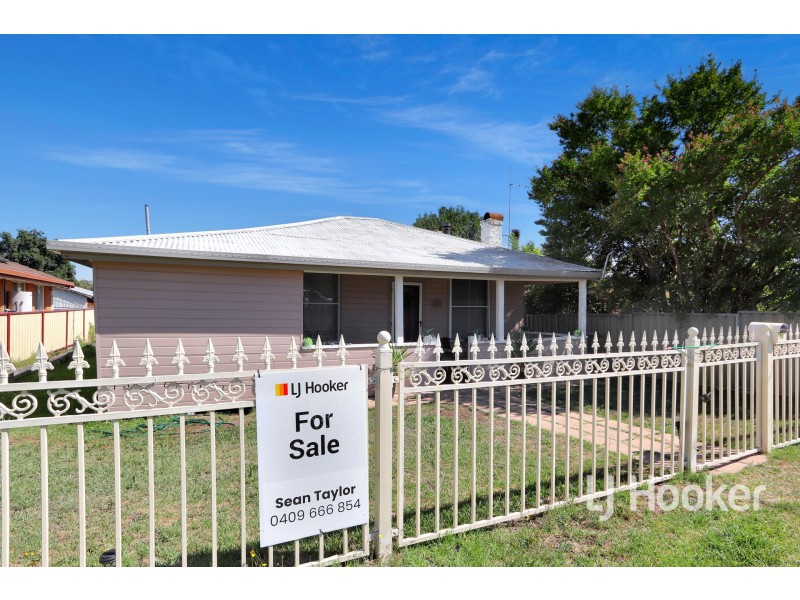 58 Bennett Street, Inverell NSW 2360