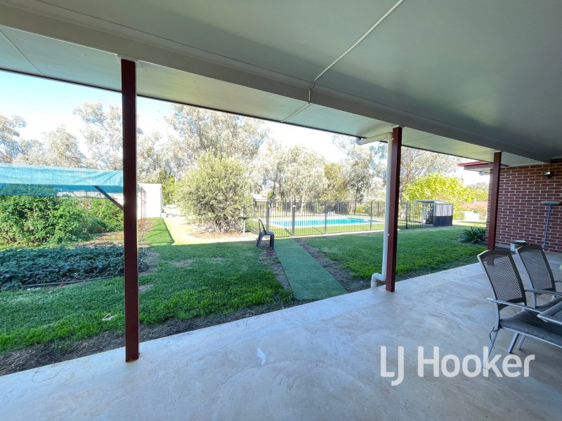 36 Bimbadeen Drive, Inverell NSW 2360