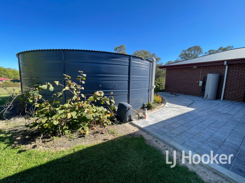 36 Bimbadeen Drive, Inverell NSW 2360