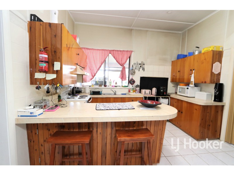 22 Dudley Street, Inverell NSW 2360