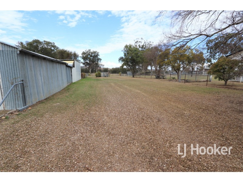 22 Dudley Street, Inverell NSW 2360