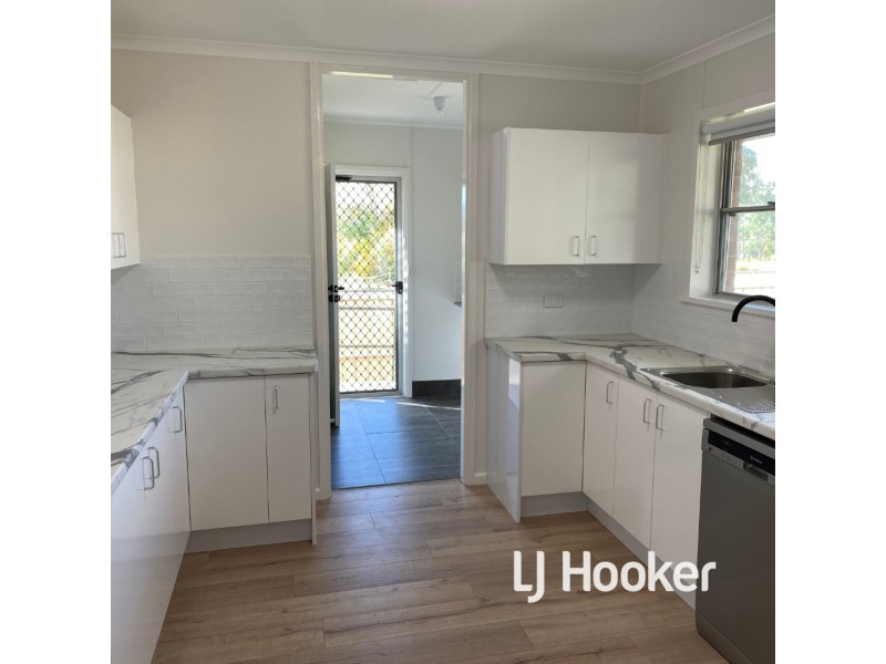 57 Vernon Street, Inverell NSW 2360